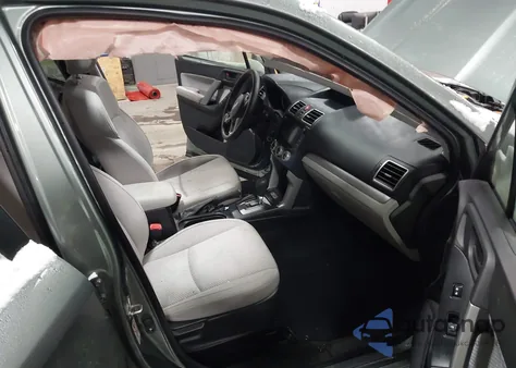 2017 Subaru Forester 2.5I Premium z USA, uszkodzony, nr VIN JF2SJAEC6HH495348